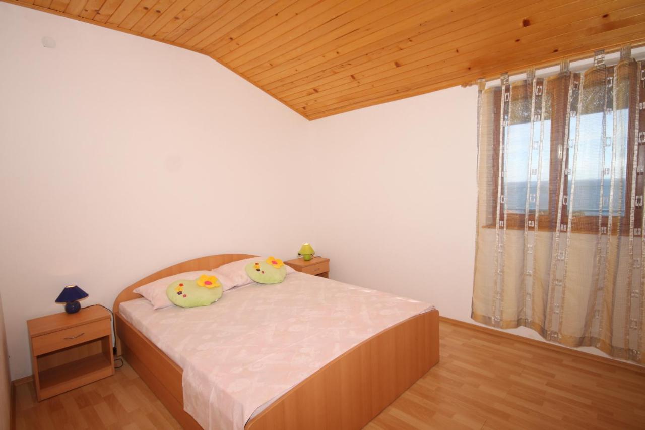 Apartments With A Parking Space Ivan Dolac, Hvar - 8797 Exterior photo