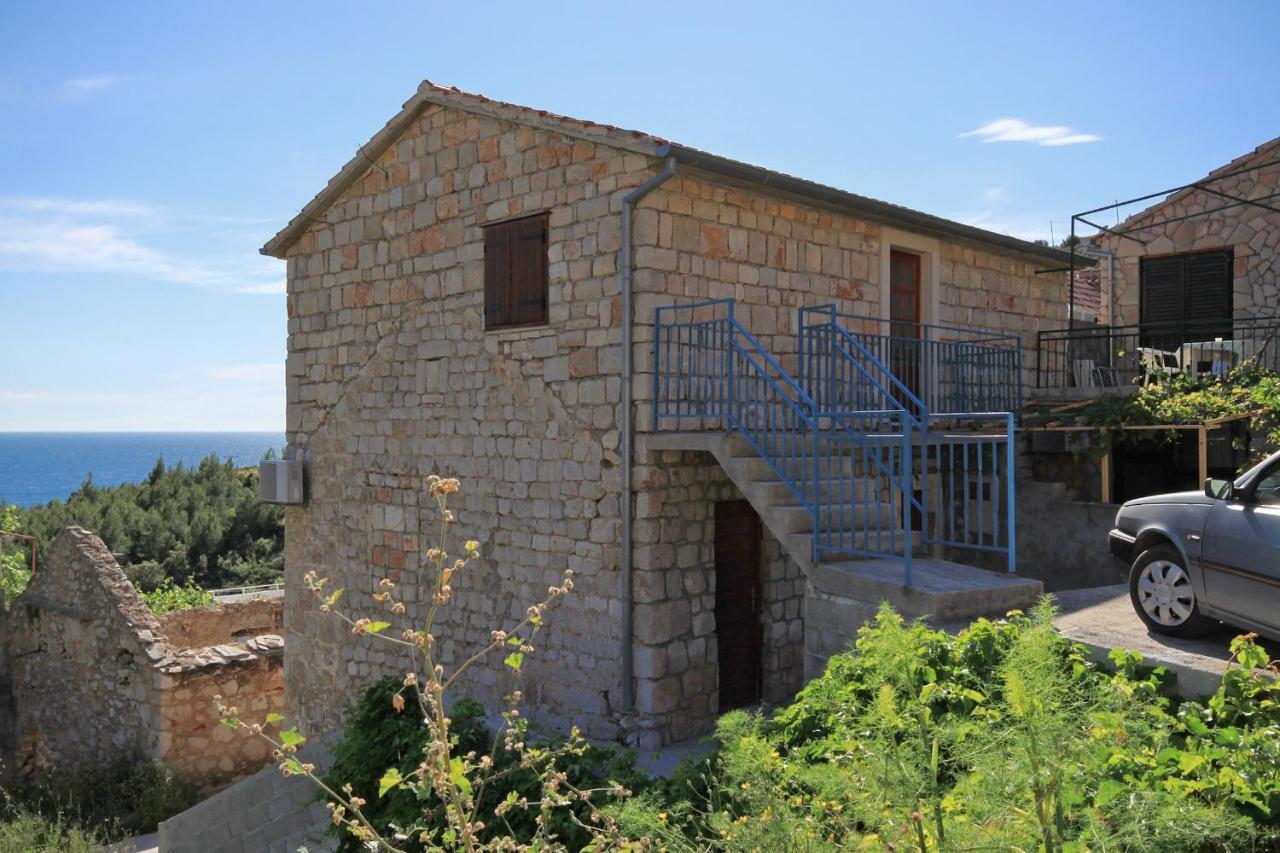 Apartments With A Parking Space Ivan Dolac, Hvar - 8797 Exterior photo