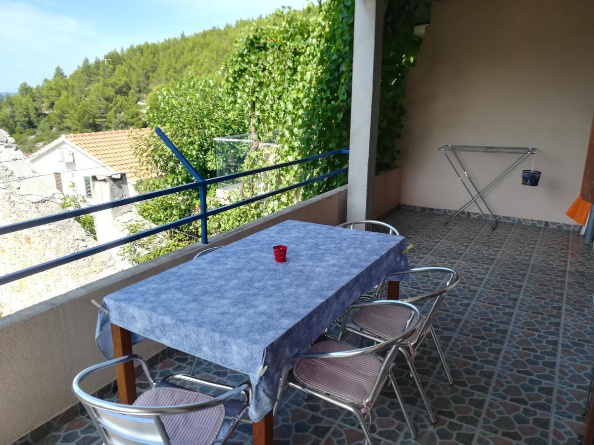 Apartments With A Parking Space Ivan Dolac, Hvar - 8797 Exterior photo