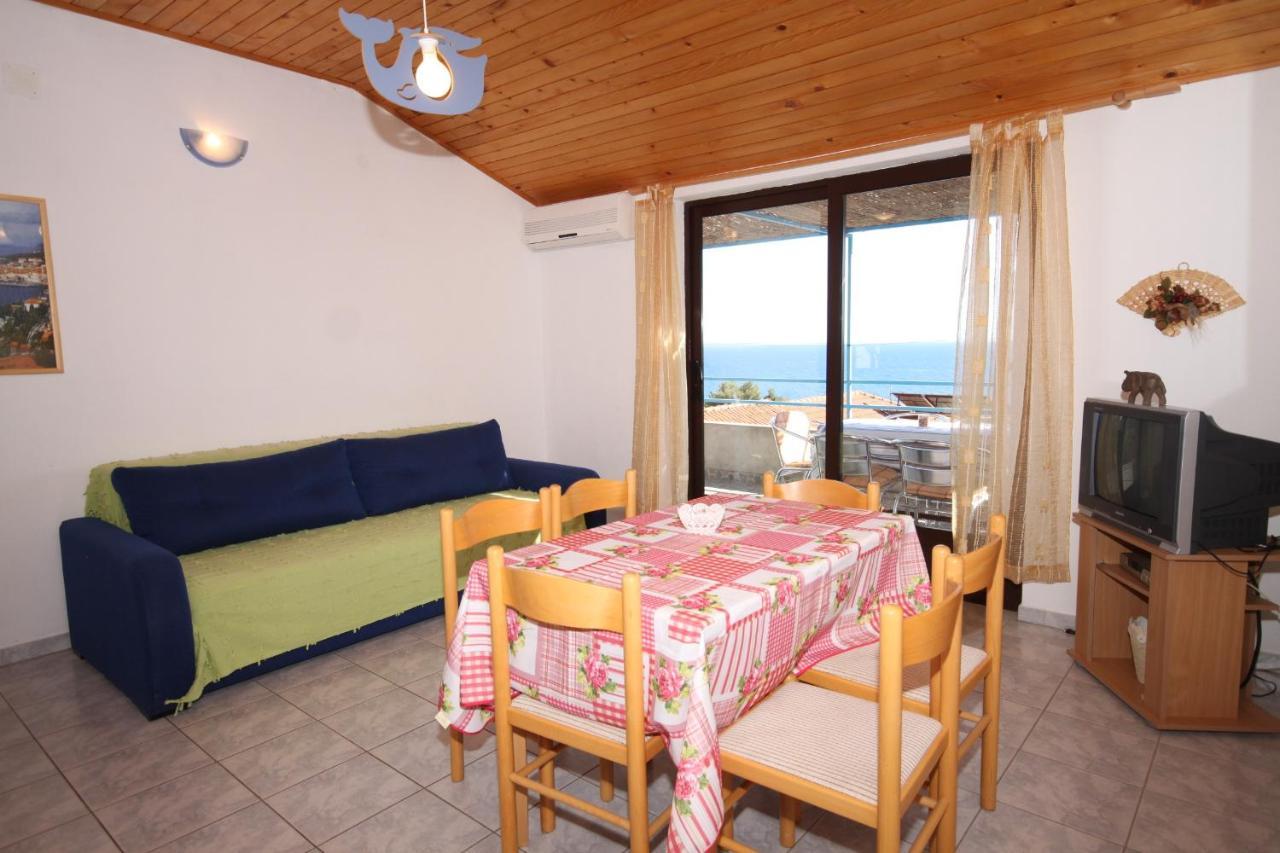 Apartments With A Parking Space Ivan Dolac, Hvar - 8797 Exterior photo