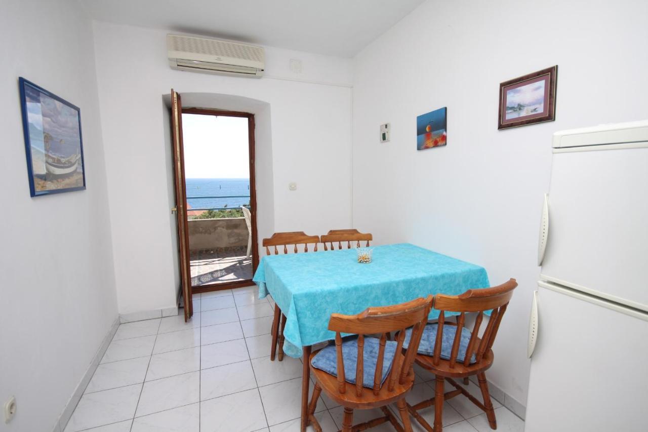 Apartments With A Parking Space Ivan Dolac, Hvar - 8797 Exterior photo